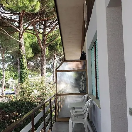 Rossella *
